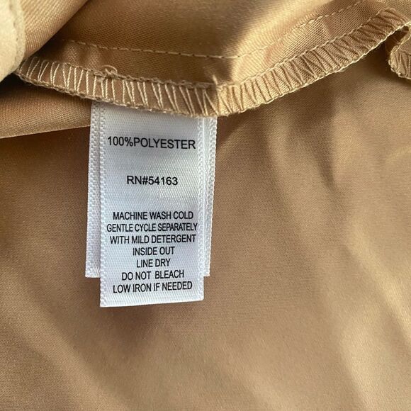 Marc New York suede blouse with covered buttons size large - Picture 9 of 9